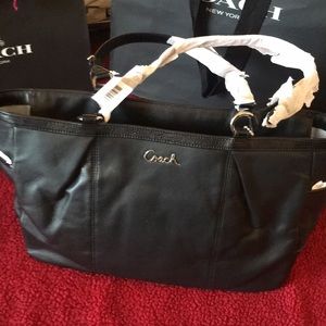 COACH Leather Shoulder Bag